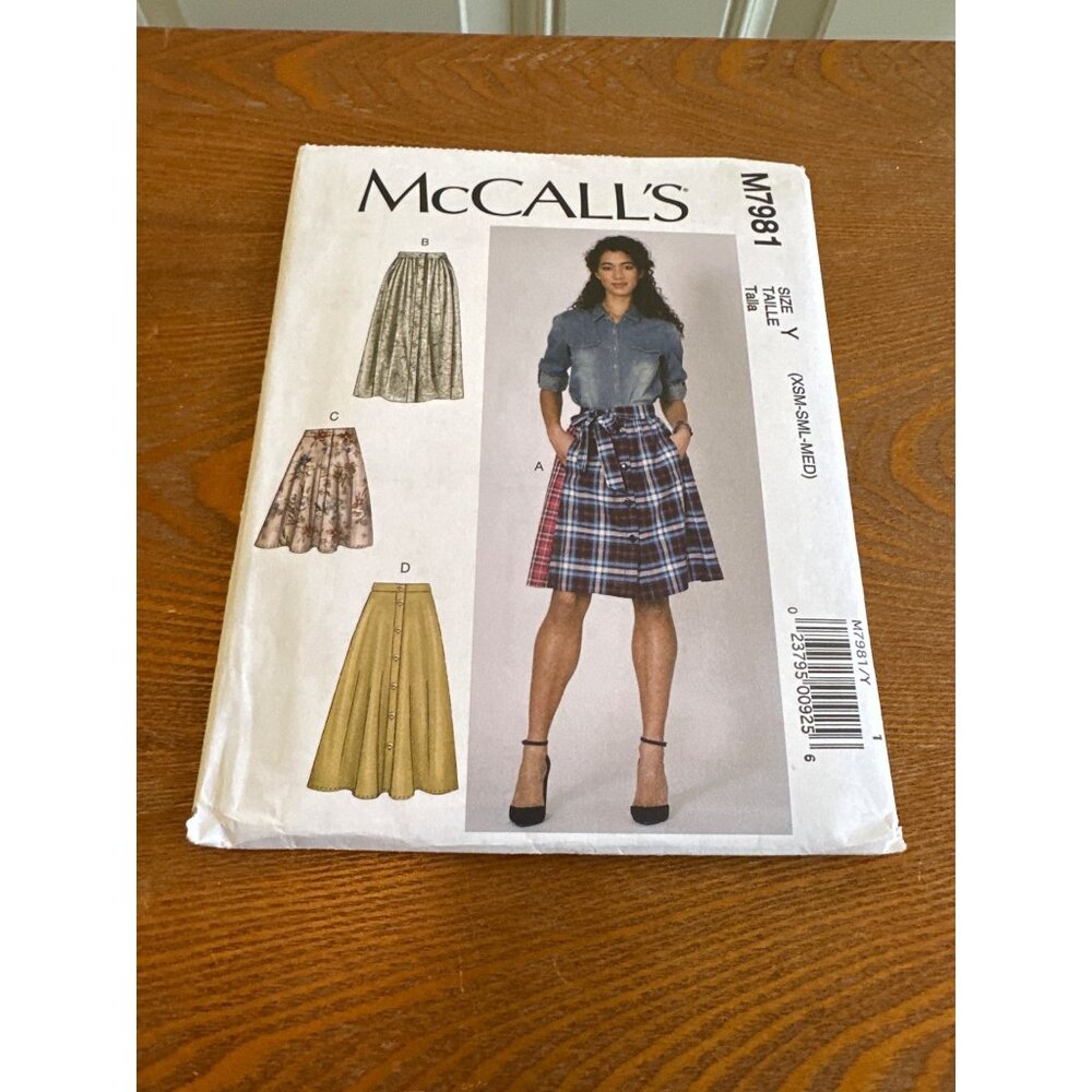 McCalls Sewing Skirt #M7981 Sewing  Pattern Cut